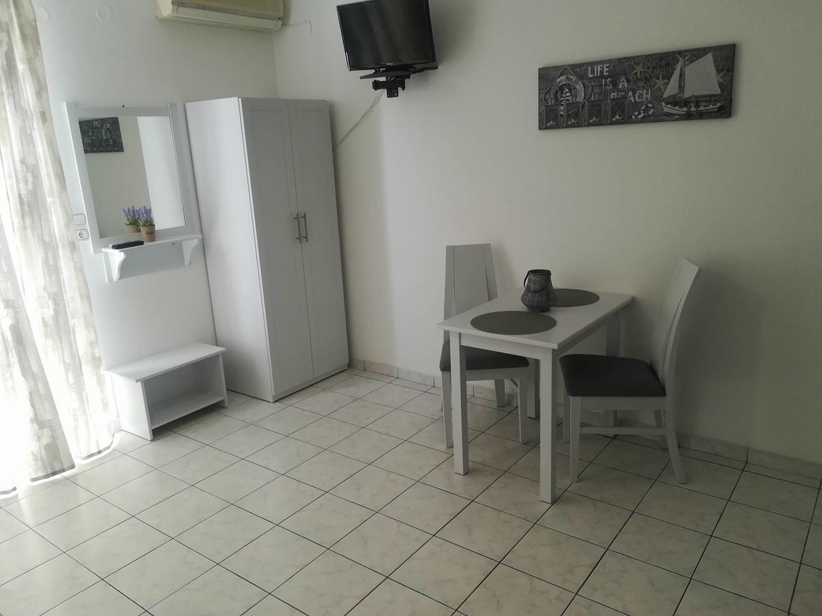 Venus De Milo Apartment Adamantas  Bagian luar foto